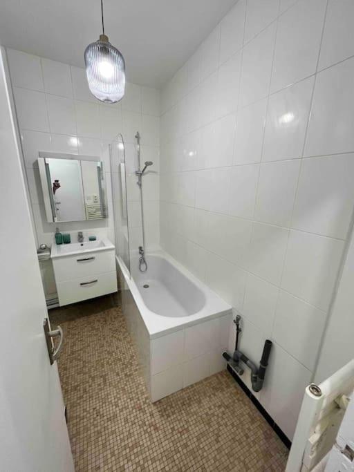 Bel Appartement Dans L'Hyper Centre De Nantes Luaran gambar